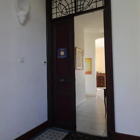 Apartman Reine, Rc Jardin *