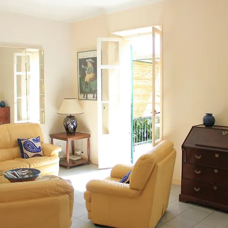 Villa Cottage Reine, Rc Jardin Apartment Cannes